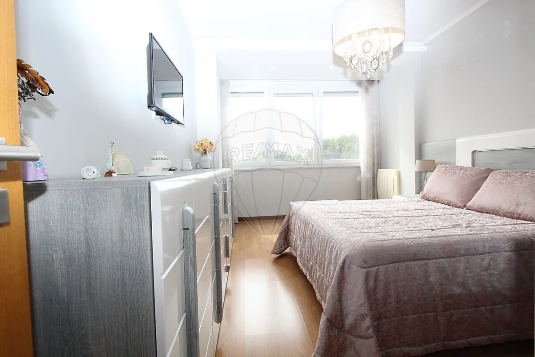 Apartamento T2 para Venda em Sacavém e Prior Velho Foto 14