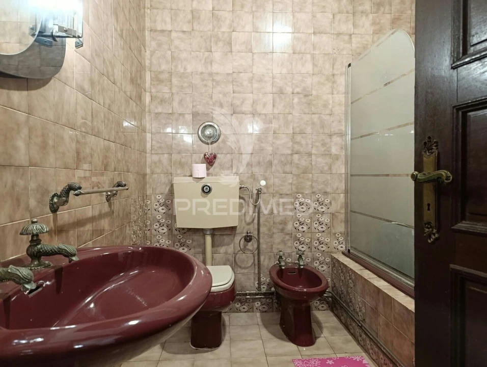 Moradia T7 para Venda em Nossa Senhora da Conceição, São Pedro e São Dinis Foto 31