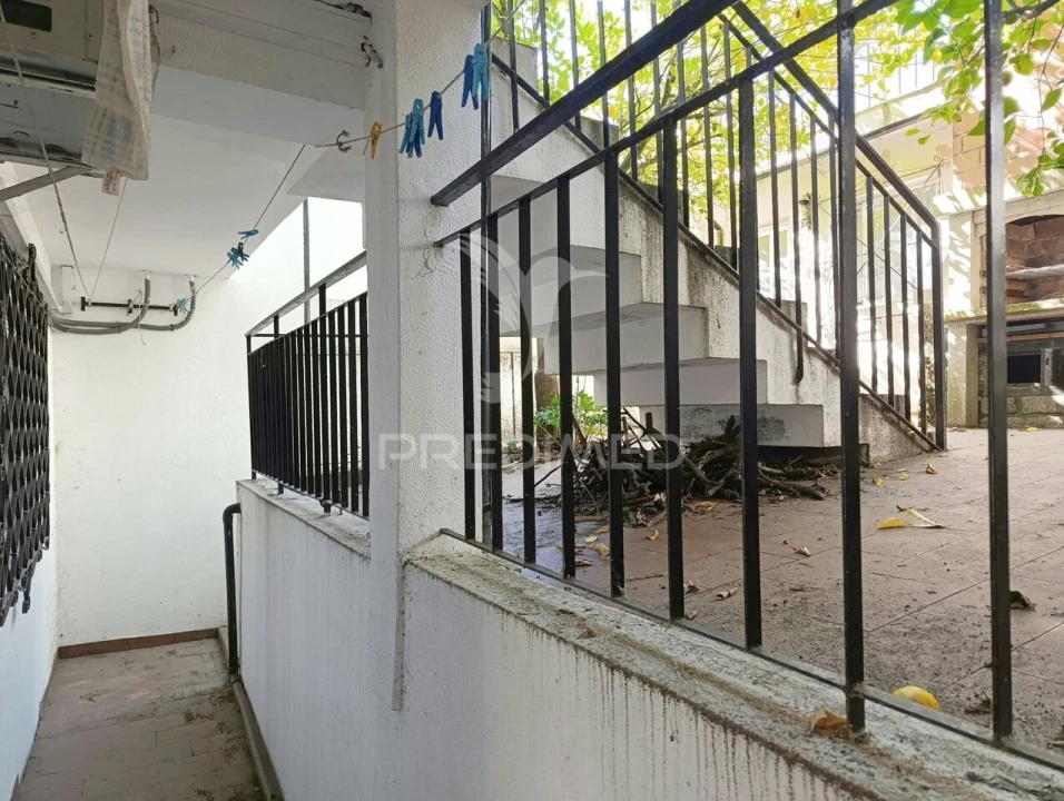 Moradia T7 para Venda em Nossa Senhora da Conceição, São Pedro e São Dinis Foto 9