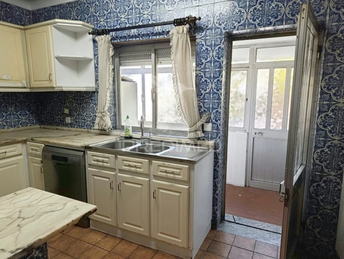 Moradia T7 para Venda em Nossa Senhora da Conceição, São Pedro e São Dinis Foto 17
