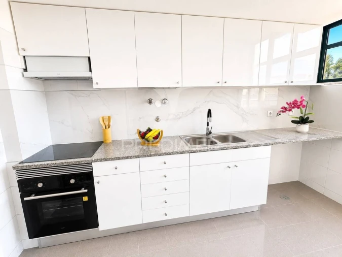 Apartamento T3 para Venda em Laranjeiro e Feijó Foto 4