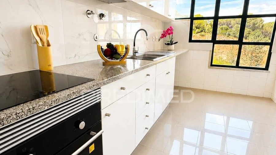 Apartamento T3 para Venda em Laranjeiro e Feijó