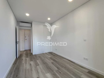 Apartamento T3 para Venda em Seixal, Arrentela e Aldeia de Paio Pires