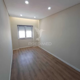 Apartamento T2 para Venda em Queluz e Belas