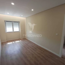 Apartamento T2 para Venda em Queluz e Belas