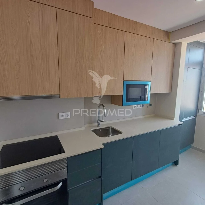 Apartamento T2 para Venda em Queluz e Belas Foto 7