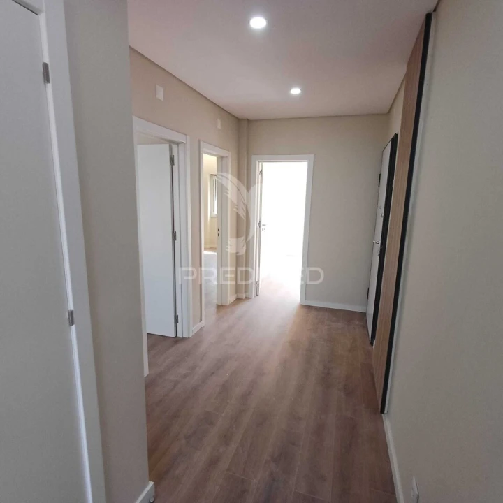 Apartamento T2 para Venda em Queluz e Belas Foto 10