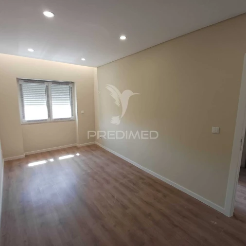 Apartamento T2 para Venda em Queluz e Belas Foto 16