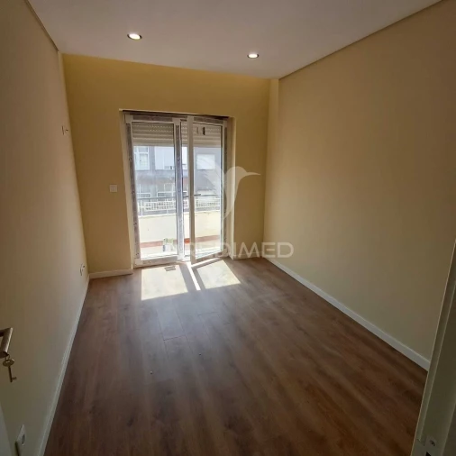 Apartamento T2 para Venda em Queluz e Belas Foto 24