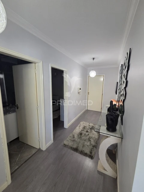 Apartamento T1 para Venda em Mafamude e Vilar do Paraíso
