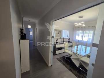 Apartamento T1 para Venda em Mafamude e Vilar do Paraíso