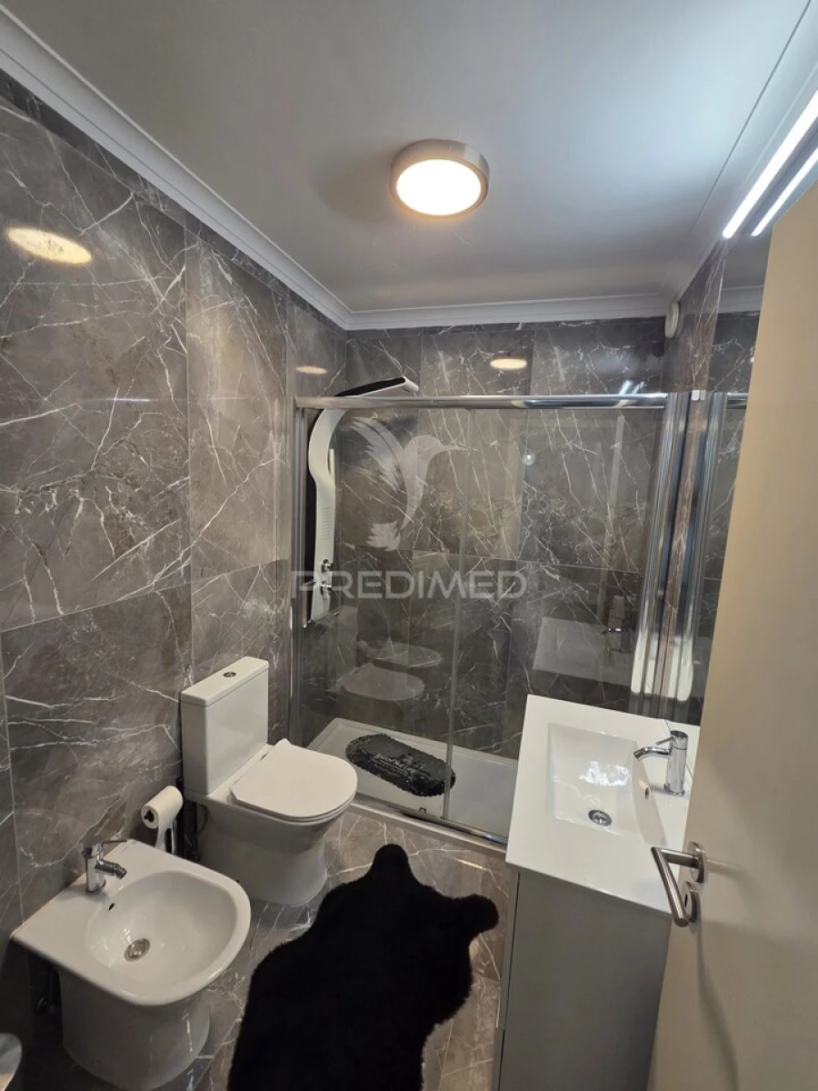 Apartamento T1 para Venda em Mafamude e Vilar do Paraíso Foto 5
