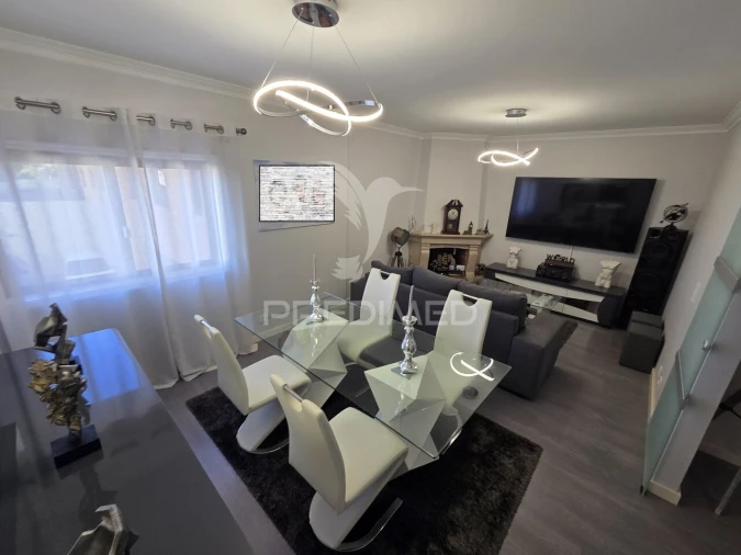 Apartamento T1 para Venda em Mafamude e Vilar do Paraíso Foto 8