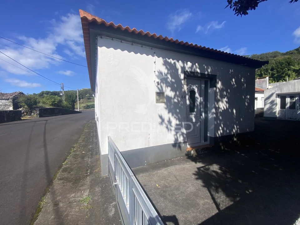 Moradia T4 para Venda em Urzelina (São Mateus) Foto 30