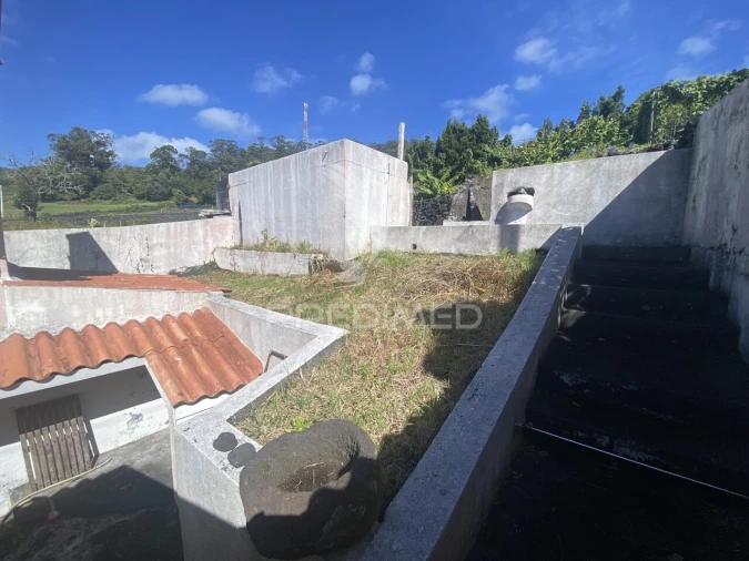 Moradia T4 para Venda em Urzelina (São Mateus) Foto 34