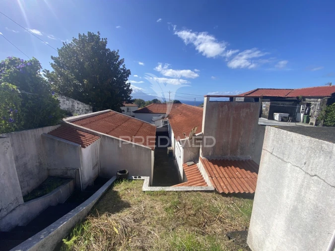 Moradia T4 para Venda em Urzelina (São Mateus) Foto 37
