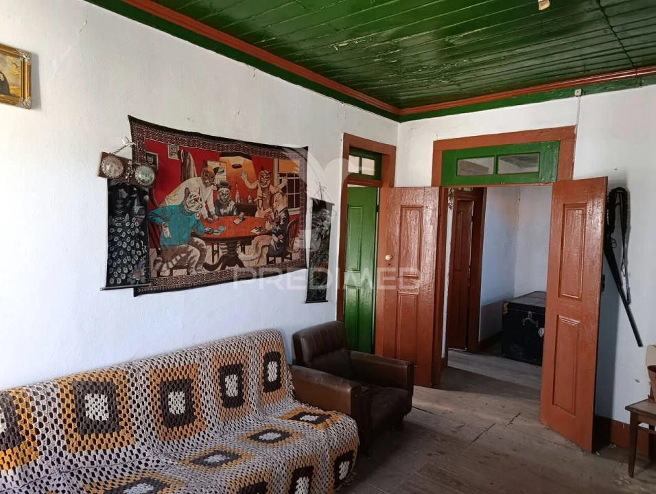 Moradia T4 para Venda em Andrães Foto 31