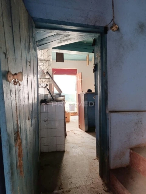 Moradia T4 para Venda em Andrães