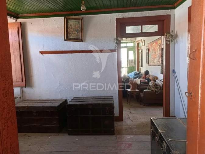 Moradia T4 para Venda em Andrães Foto 15