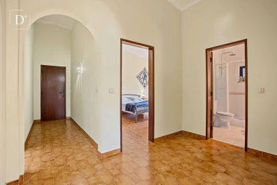Moradia T3 para Venda em Moncarapacho e Fuseta