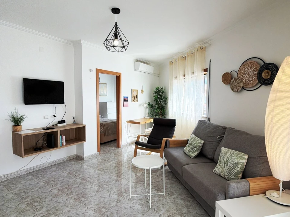 Apartamento T1 para Venda em Albufeira e Olhos de Água Foto 1