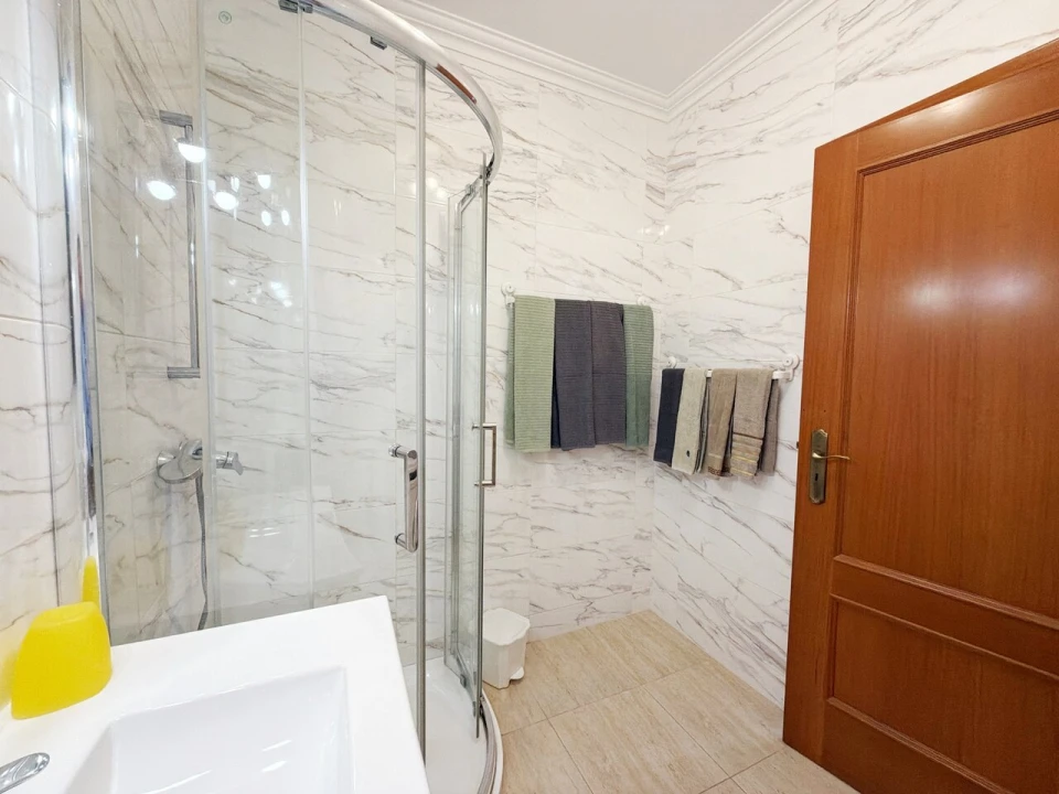 Apartamento T1 para Venda em Albufeira e Olhos de Água Foto 13