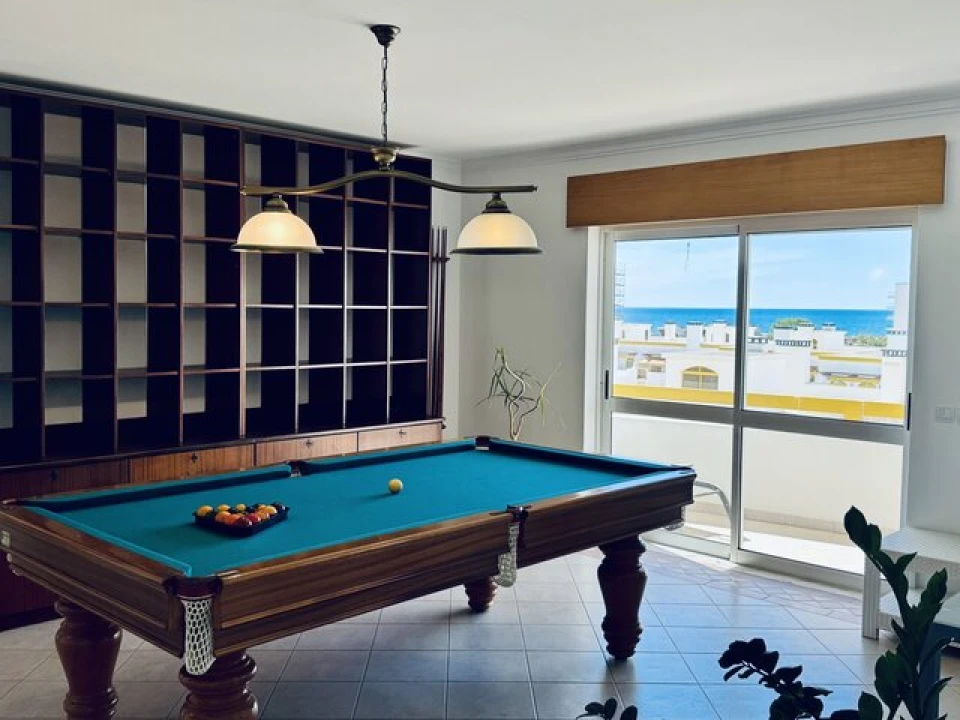 Apartamento T4 para Venda em Quarteira Foto 7