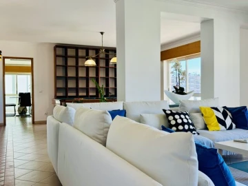 Apartamento T4 para Venda em Quarteira