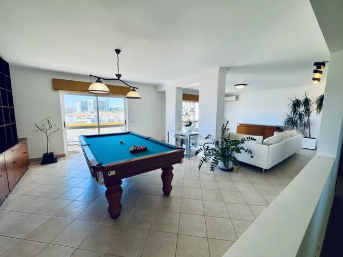 Apartamento T4 para Venda em Quarteira Foto 16