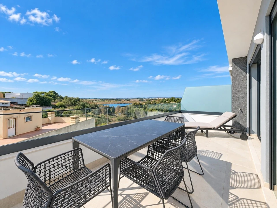 Apartamento T2 para Venda em Alvor Foto 11