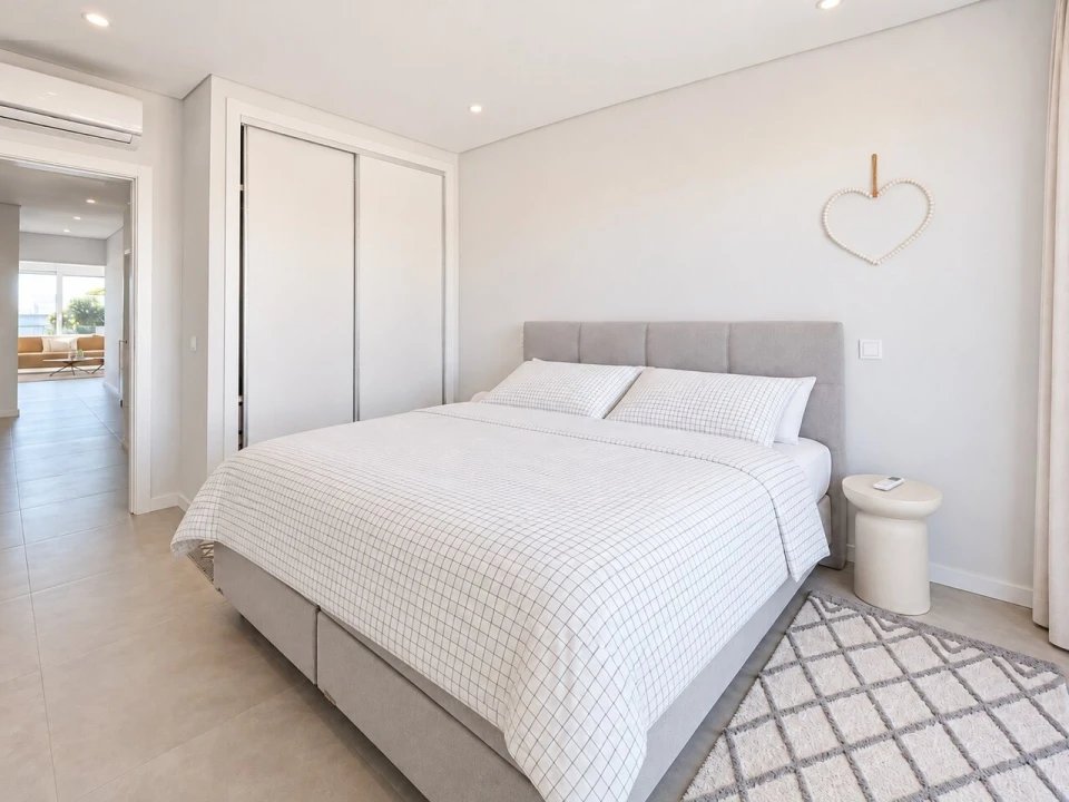 Apartamento T2 para Venda em Alvor Foto 17