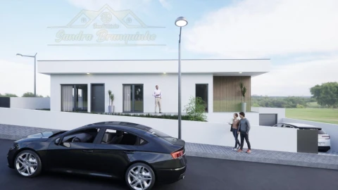 Moradia T3 para Venda em Maxial e Monte Redondo