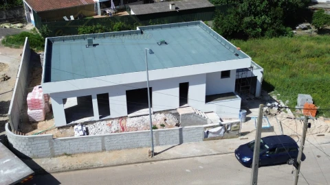 Moradia T3 para Venda em Maxial e Monte Redondo