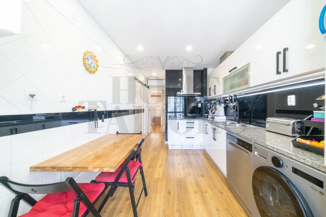 Apartamento T3 para Venda em Falagueira-Venda Nova Foto 19