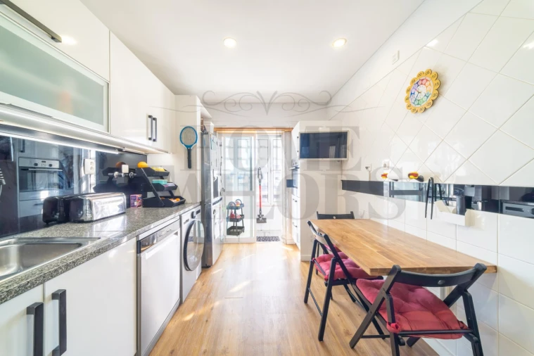 Apartamento T3 para Venda em Falagueira-Venda Nova Foto 20