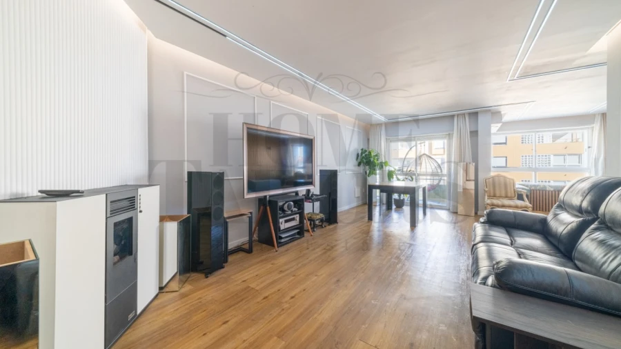 Apartamento T3 para Venda em Falagueira-Venda Nova