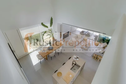 Moradia T4 para Venda em Santa Barbara de Nexe
