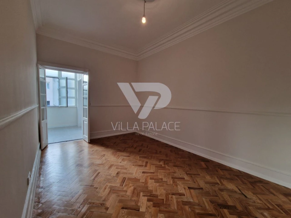 Apartamento T2 para Arrendamento em Campo de Ourique Foto 13