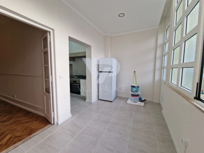 Apartamento T2 para Arrendamento em Campo de Ourique Foto 18