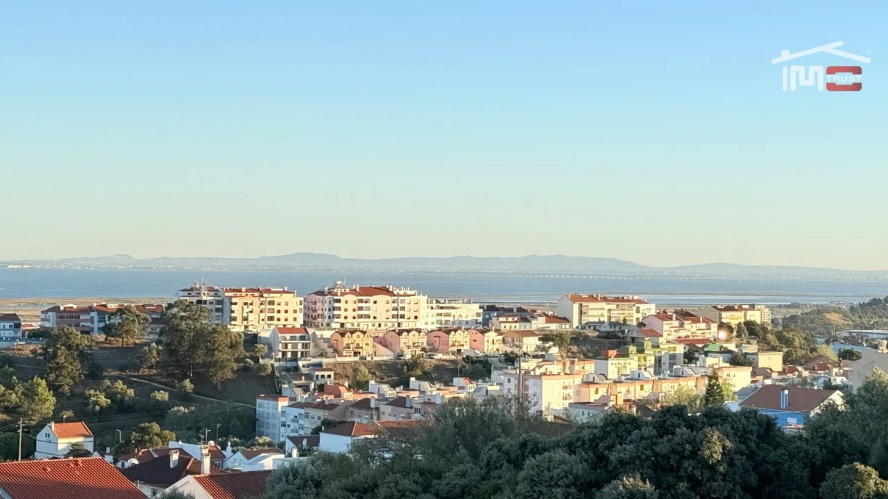 Moradia T3 para Venda em Alverca do Ribatejo e Sobralinho Foto 20