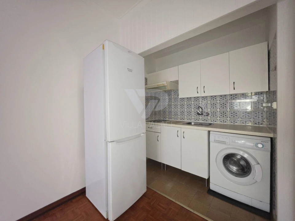 Apartamento T1 para Arrendamento em Campo de Ourique Foto 5