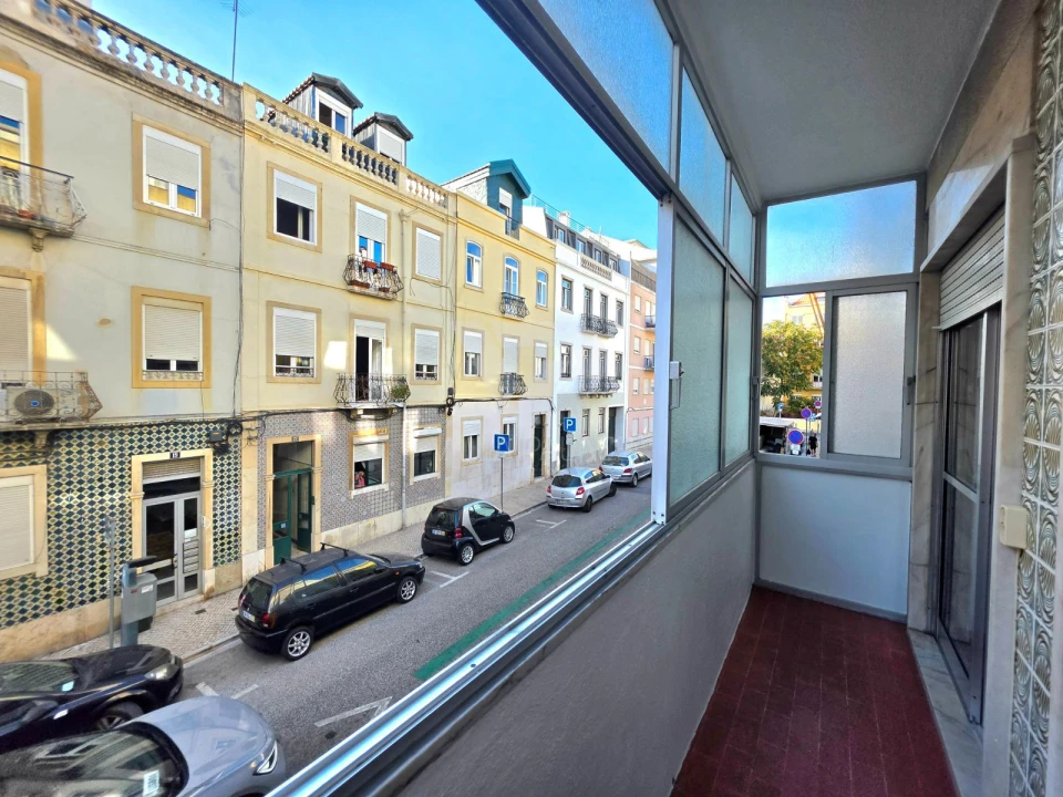 Apartamento T1 para Arrendamento em Campo de Ourique Foto 15