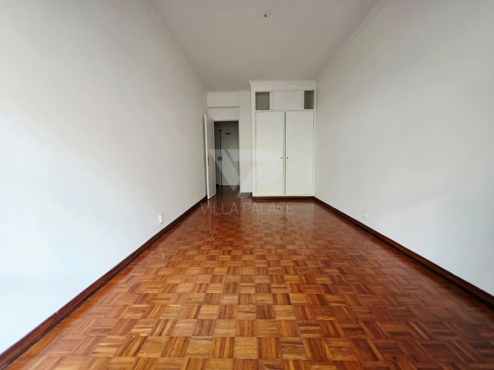 Apartamento T1 para Arrendamento em Campo de Ourique Foto 13