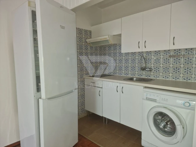 Apartamento T1 para Arrendamento em Campo de Ourique Foto 6