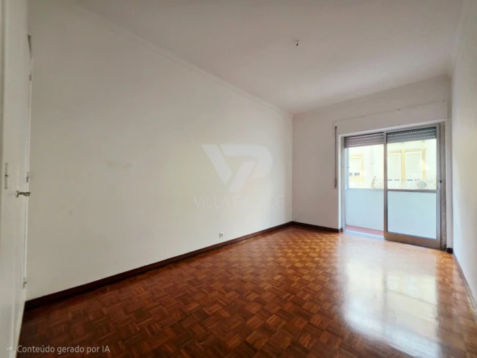 Apartamento T1 para Arrendamento em Campo de Ourique Foto 14