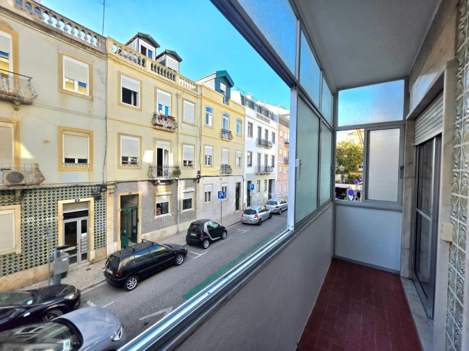 Apartamento T1 para Arrendamento em Campo de Ourique Foto 15