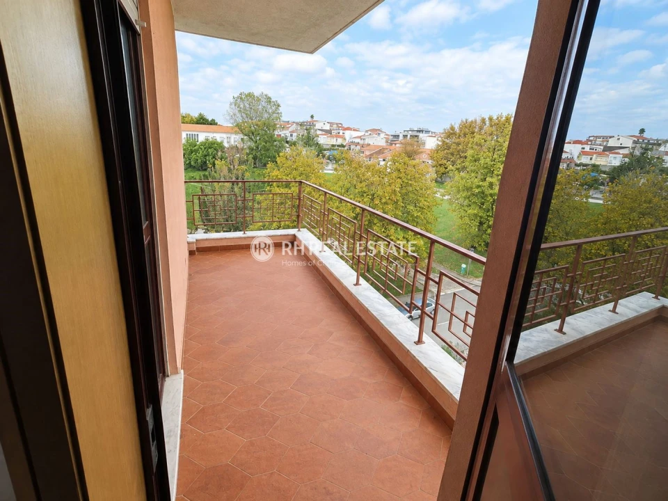 Apartamento T2 para Arrendamento em Buarcos Foto 4
