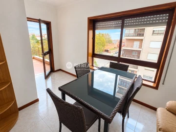 Apartamento T2 para Arrendamento em Buarcos