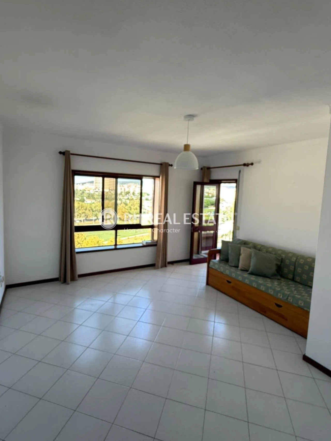 Apartamento T2 para Arrendamento em Buarcos Foto 3