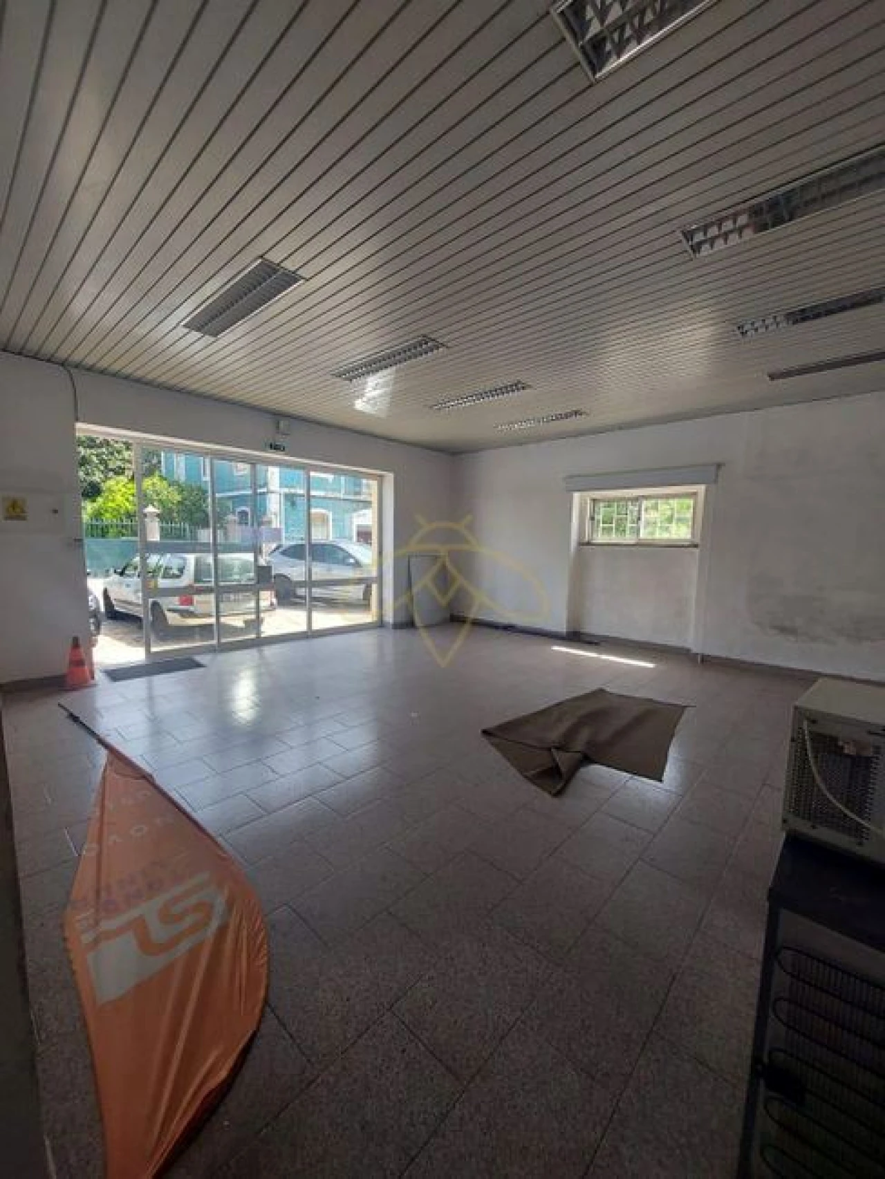 Loja para Arrendamento em Carcavelos e Parede Foto 2